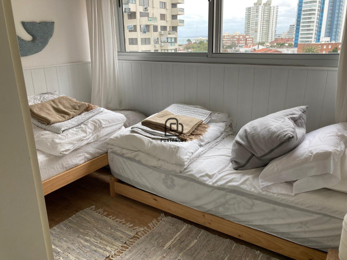 Apartamento ID.1562 - Apto en 2 dorm 2 baños con vista franca al mar en venta