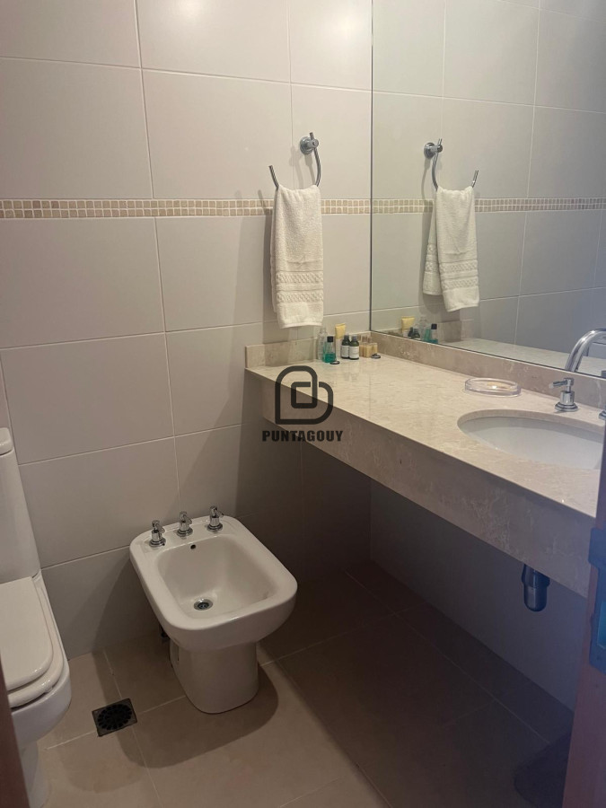 Apartamento ID.1821 - Venta unidad de 3 Suitte frente al mar 
