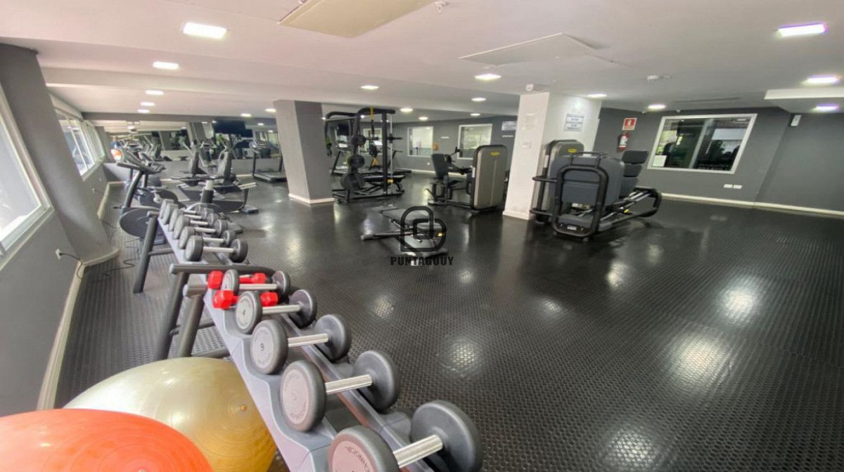 Apartamento ID.1762 - Venta 3 dormitorios y terraza con parrillero propio en Punta del este