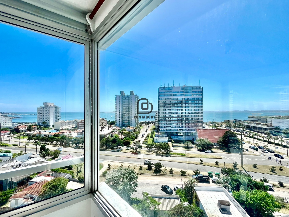 Apartamento ID.1474 - VENTA Penthouse con vista al mar de 2 dormitorios