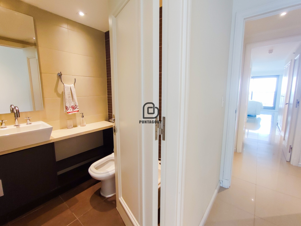 Apartamento ID.1504 - Imperiale 3 dorm 3 baños en venta 