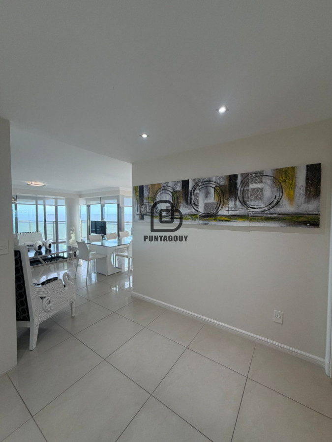Apartamento ID.7604 - Inversión Premuim frente al mar en Punta del Este
