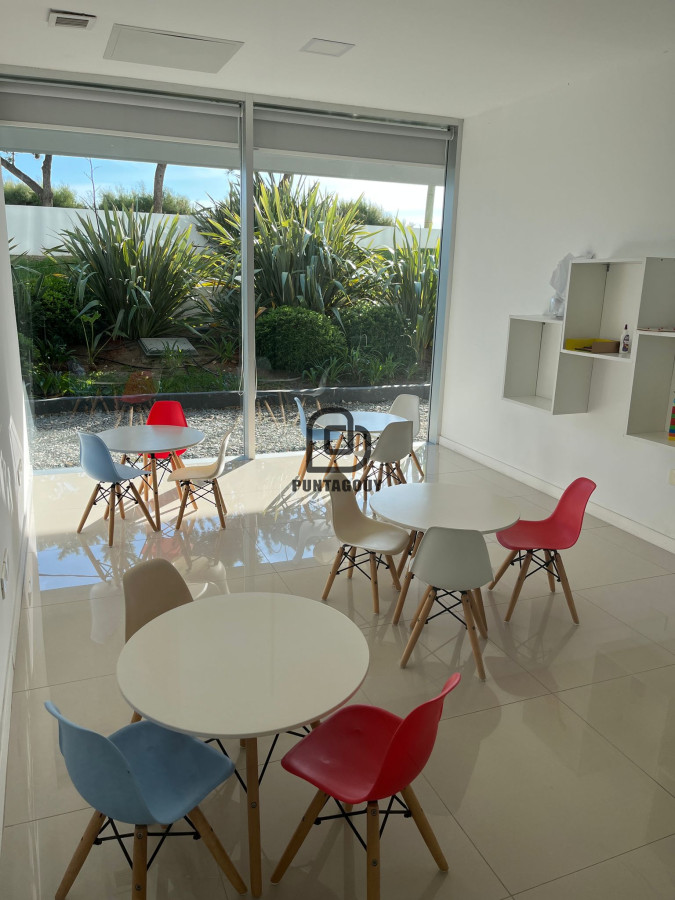 Apartamento ID.1716 - venta 2 dormitorios, primera linea al mar