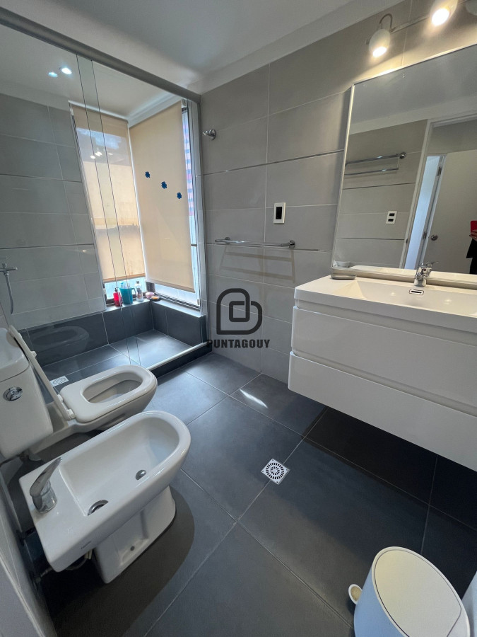 Apartamento ID.1743 - Alquiler y venta frente al mar