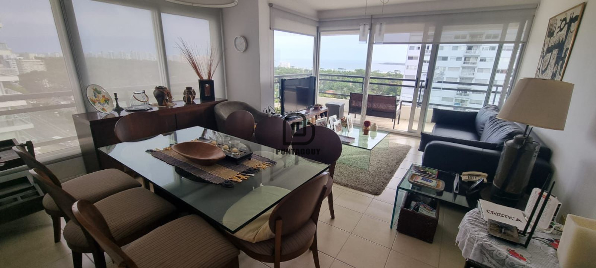 Apartamento ID.1773 - Venta de 3 dormitorios en Roosevelt 