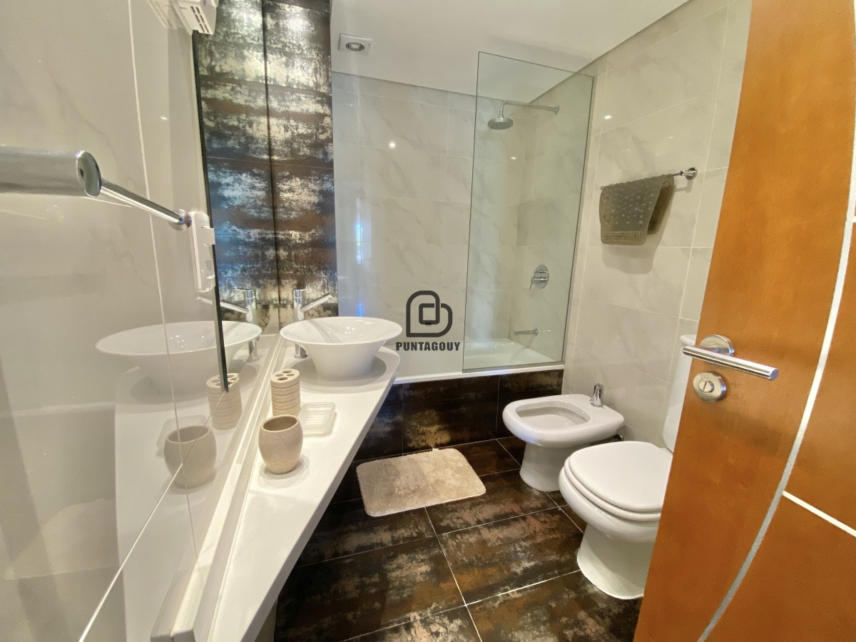 Apartamento ID.1468 - Miami Boulevard 2 dorm 2 baños en venta y alquiler