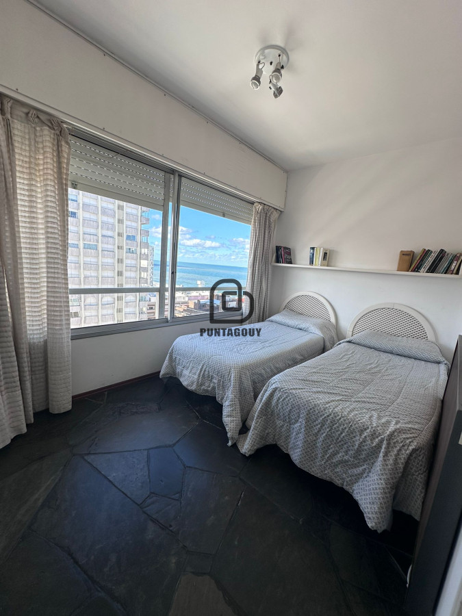 Apartamento ID.1555 - Michelangelo 2 dorm 2 baños con vistas al mar y la isla en venta