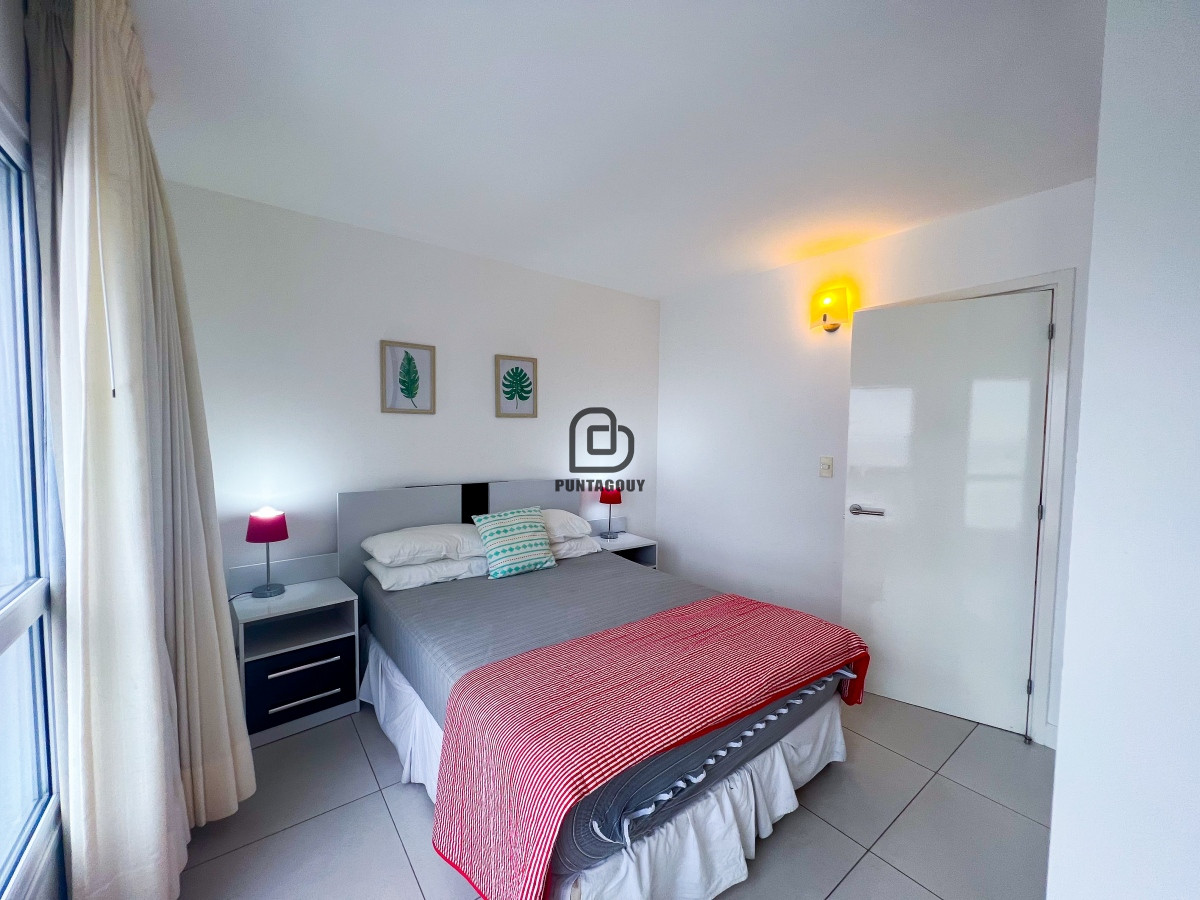 Apartamento ID.1485 - Lux Tower 1 dorm 1 baño en venta - OPORTUNIDAD!
