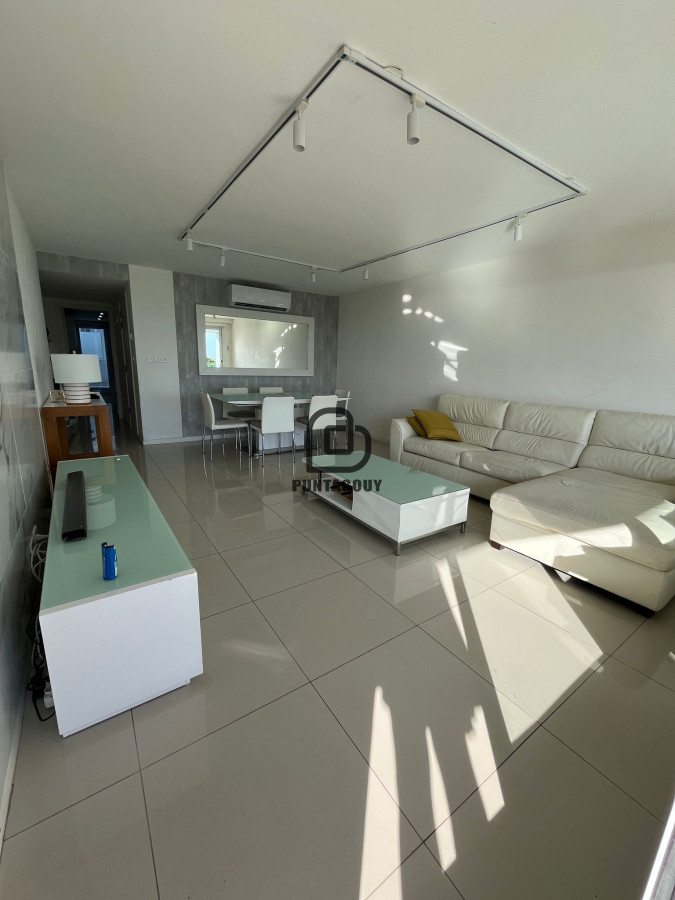 Apartamento ID.1716 - venta 2 dormitorios, primera linea al mar