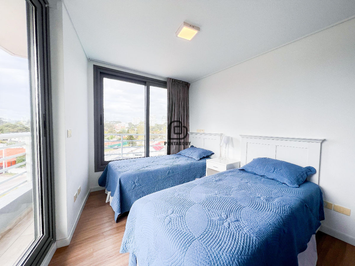 Apartamento ID.1495 - Alexander Boulevard de 2 dorm 2 baños en venta 