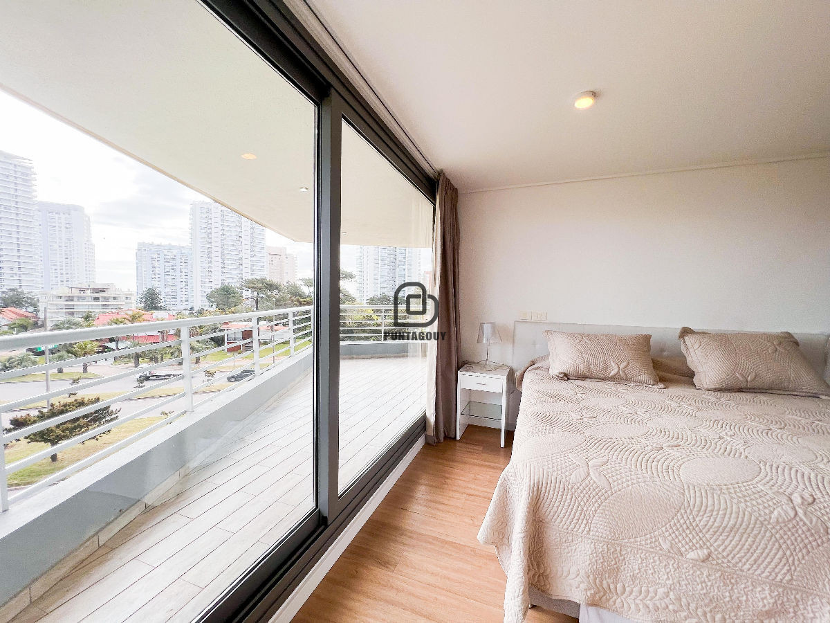Apartamento ID.1495 - Alexander Boulevard de 2 dorm 2 baños en venta 