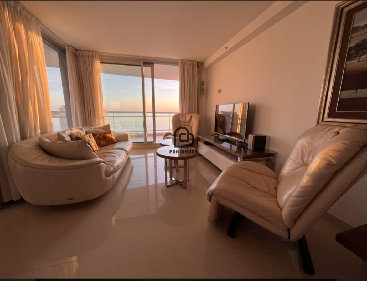 Apartamento ID.1764 - venta de 3 dormitorios en suite con vista al mar
