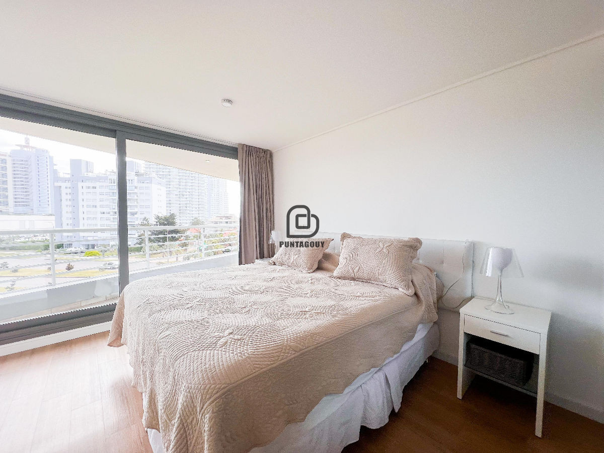 Apartamento ID.1495 - Alexander Boulevard de 2 dorm 2 baños en venta 