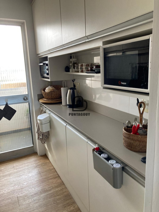 Apartamento ID.1562 - Apto en 2 dorm 2 baños con vista franca al mar en venta