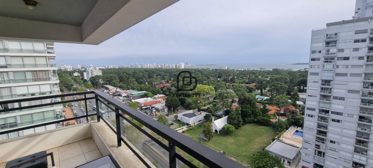 Apartamento ID.1773 - Venta de 3 dormitorios en Roosevelt 