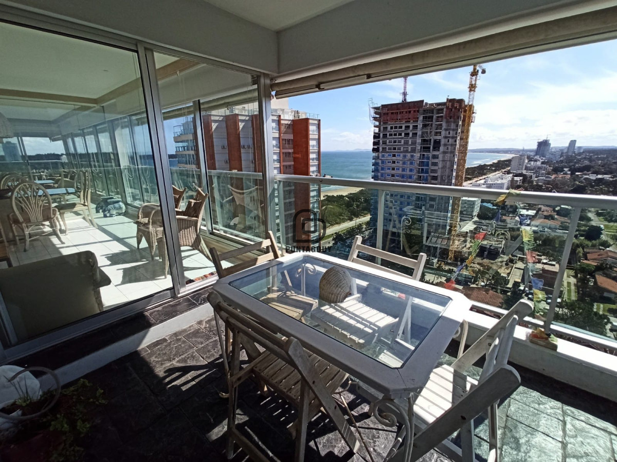 Apartamento ID.1493 - Palm Beach 2 dormitorios  2 baños en venta 