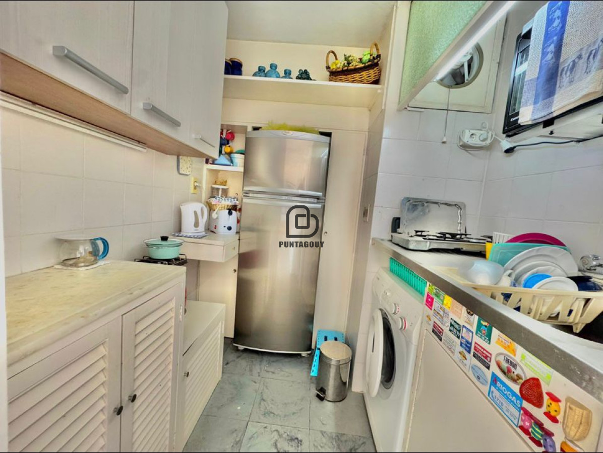 Apartamento ID.1811 - OPORTUNIDAD EN VENTA, 1 dormitorio y medio, Península Punta del este