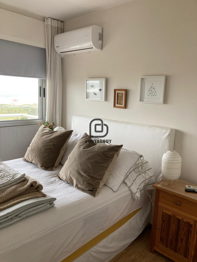 Apartamento ID.1562 - Apto en 2 dorm 2 baños con vista franca al mar en venta