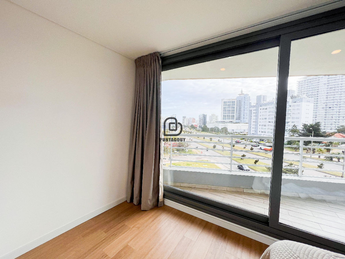 Apartamento ID.1495 - Alexander Boulevard de 2 dorm 2 baños en venta 