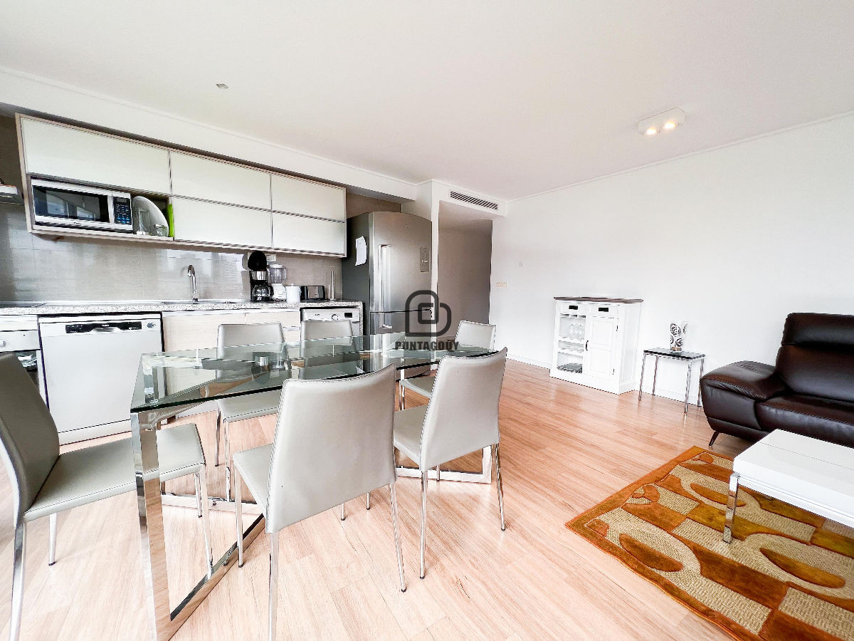 Apartamento ID.1495 - Alexander Boulevard de 2 dorm 2 baños en venta 