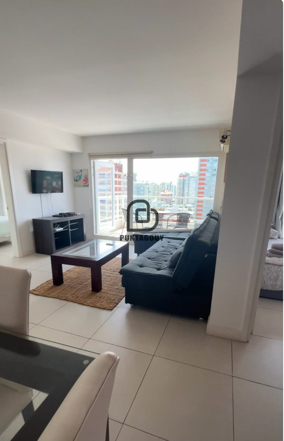 Apartamento ID.1718 - Alquiler anual  2 dormitorios , Peninsula
