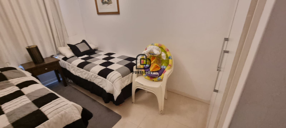Apartamento ID.1773 - Venta de 3 dormitorios en Roosevelt 