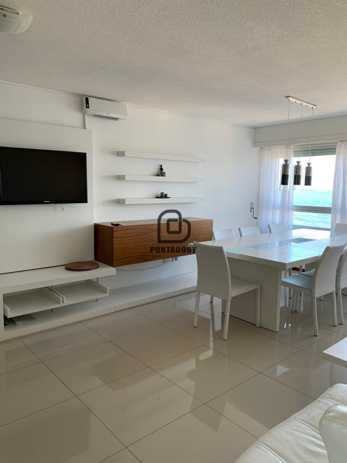 Apartamento ID.1437 - VENTA Y ALQUILER. Peninsula 3 dormitorios + serv.