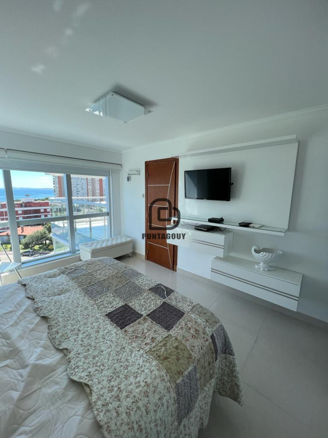 Apartamento ID.1481 - Miami Boulevard 3 dorm 2 baños mas dep de serv en venta 