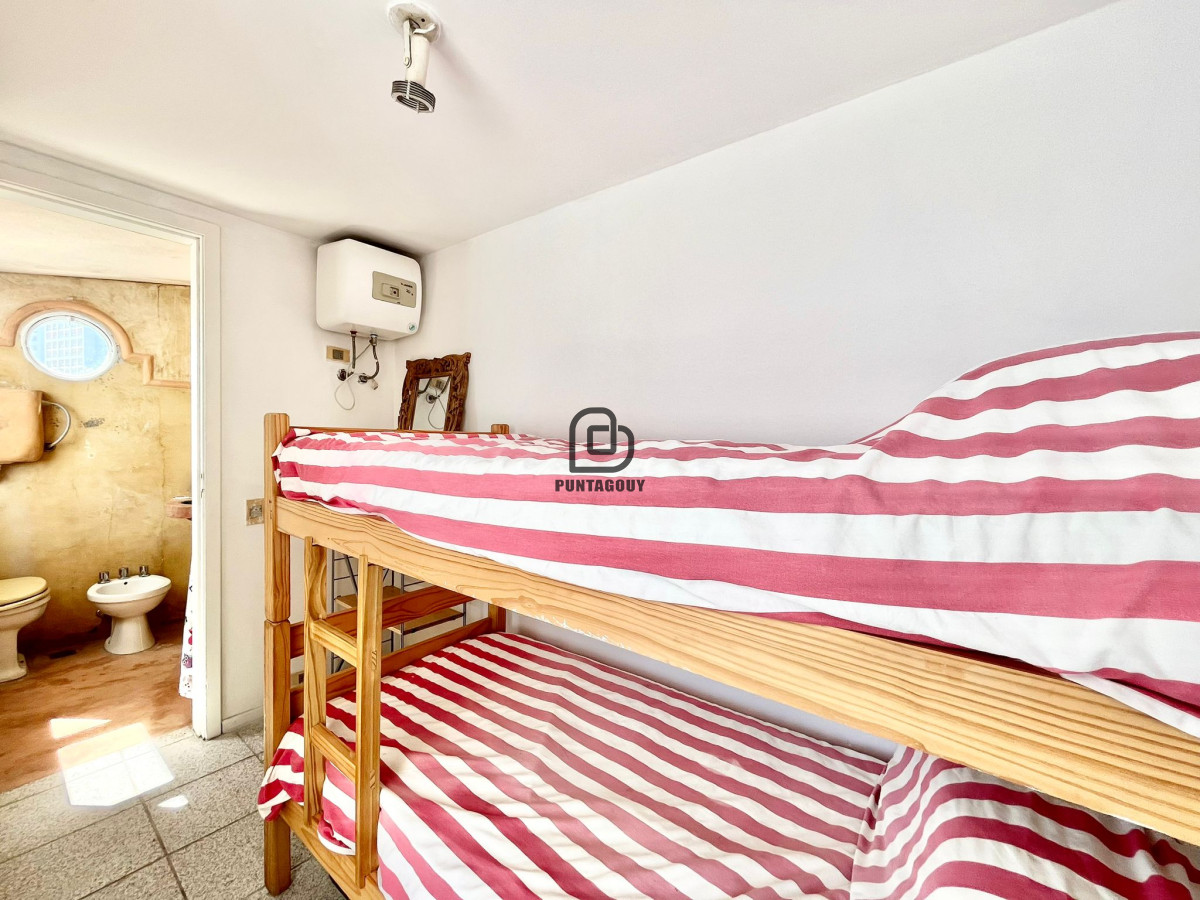 Apartamento ID.1474 - VENTA Penthouse con vista al mar de 2 dormitorios