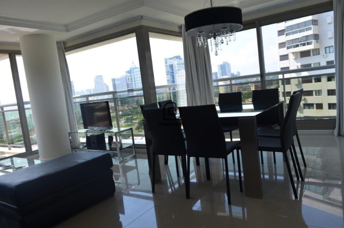 Apartamento ID.1550 - Torre Imperiale III de 2 dormitorios 3 baños en alquiler vacacional