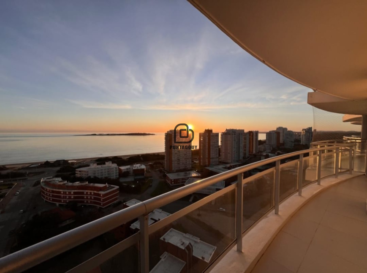 Apartamento ID.1764 - venta de 3 dormitorios en suite con vista al mar