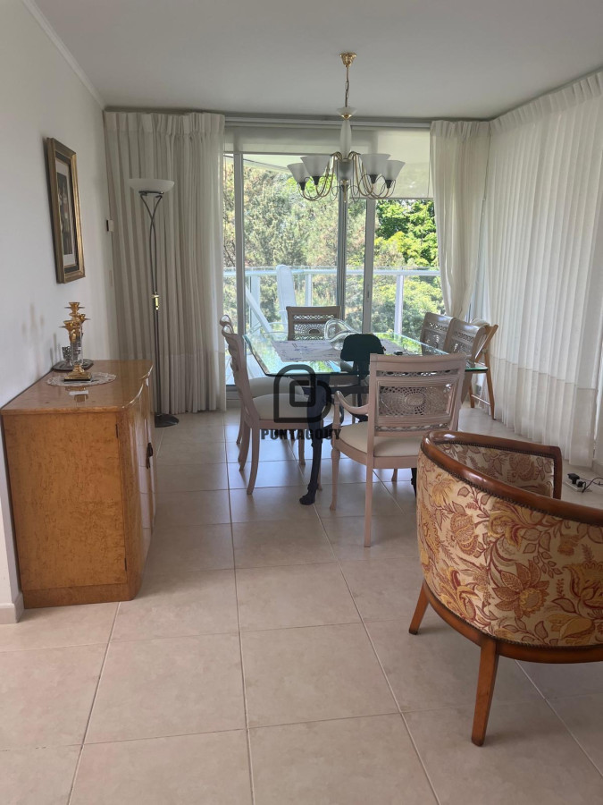 Apartamento ID.1821 - Venta unidad de 3 Suitte frente al mar 