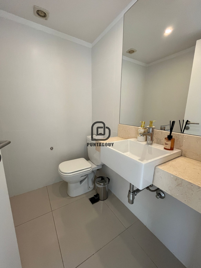 Apartamento ID.1716 - venta 2 dormitorios, primera linea al mar