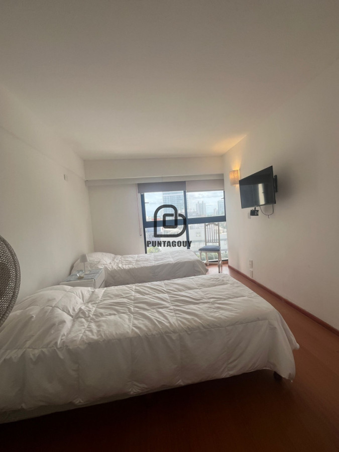 Apartamento ID.1743 - Alquiler y venta frente al mar
