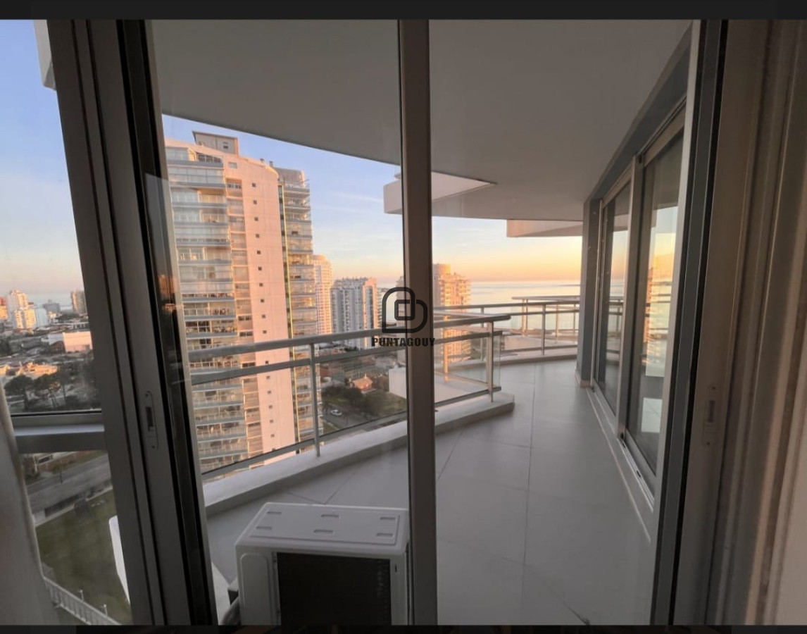 Apartamento ID.1764 - venta de 3 dormitorios en suite con vista al mar