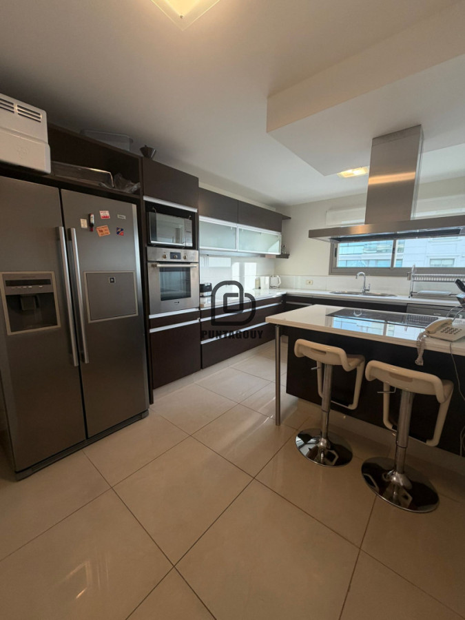 Apartamento ID.7604 - Inversión Premuim frente al mar en Punta del Este