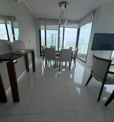 Apartamento de 3 dormitorios en venta