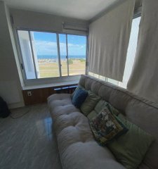 Apartamento en venta , frente al mar