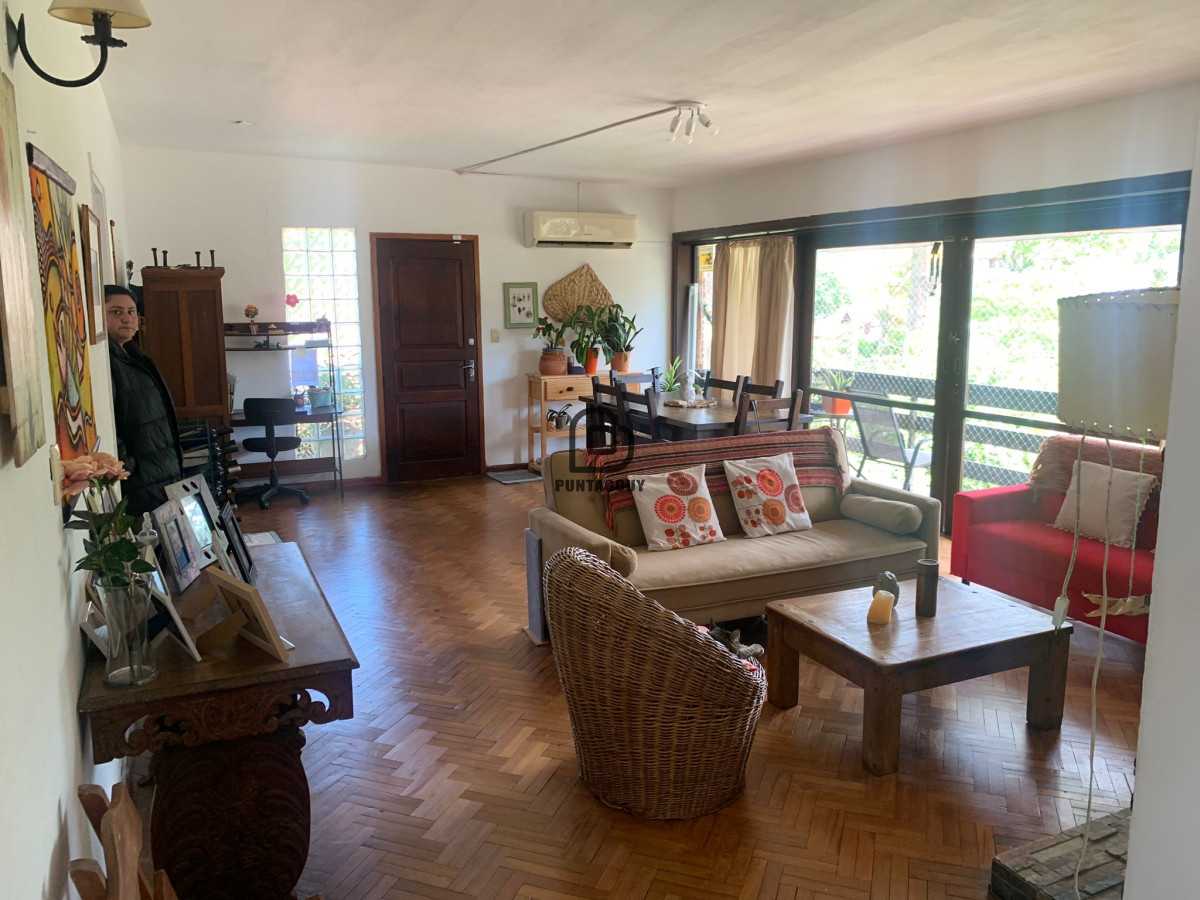 Casa ID.1525 - Casa vacacional parada 15 Playa Mansa de 3 dorm 2 baño + loft con baño al fondo
