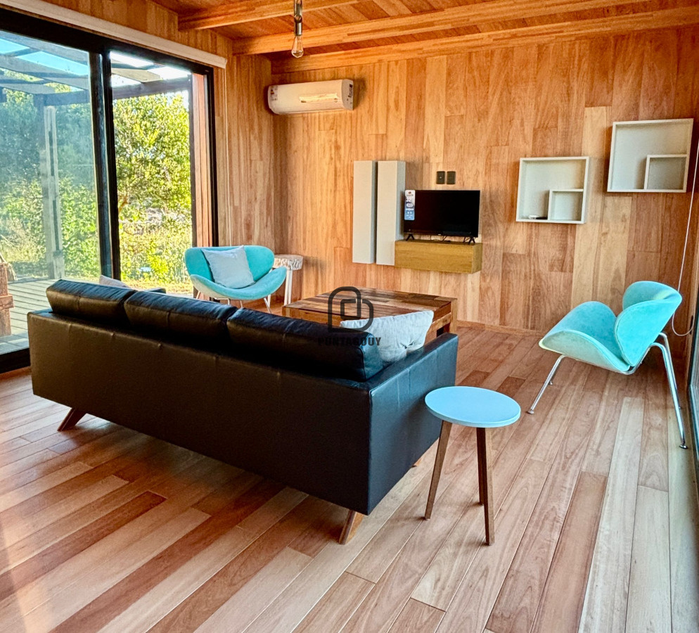 Casa ID.1635 - Casa en La Juanita de 130mt2 a estrenar 