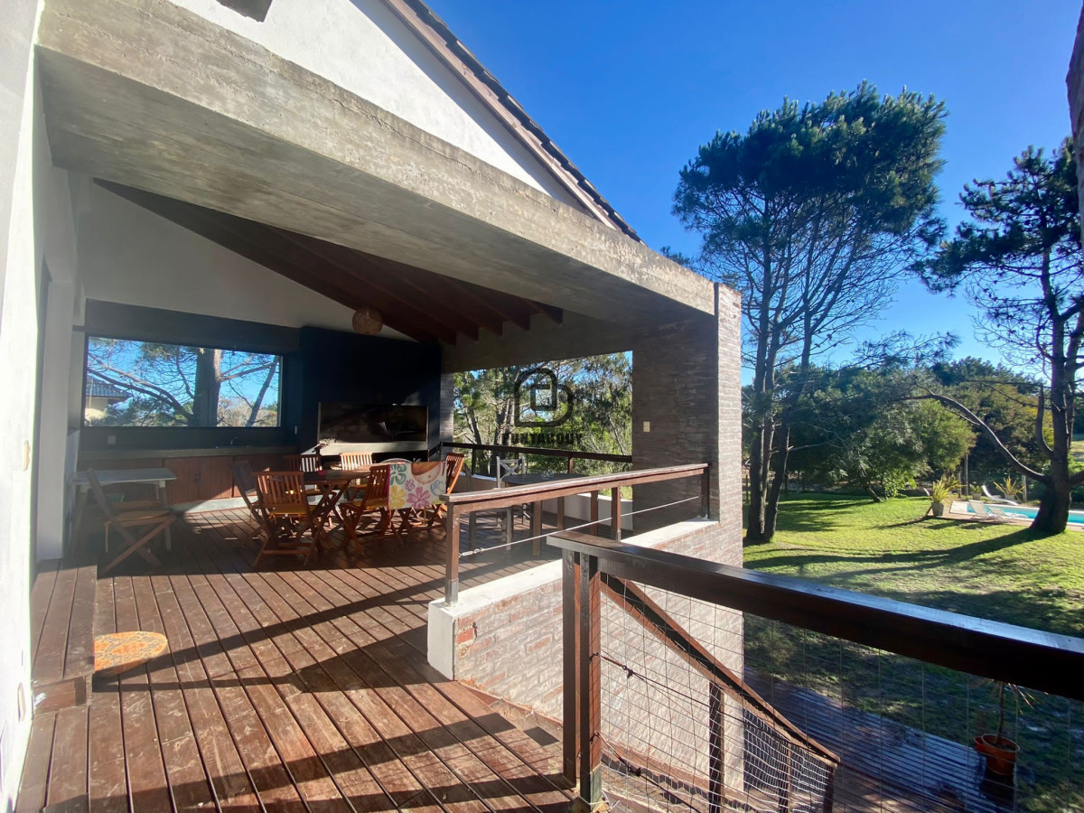 Casa ID.1433 - Alquiler de verano, 5 dormitorios y piscina