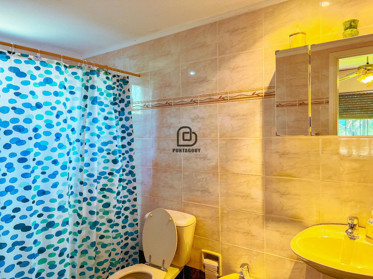 Casa ID.1529 - Casa Regina de 3 dorm 3 baños en venta y alquiler vacacional