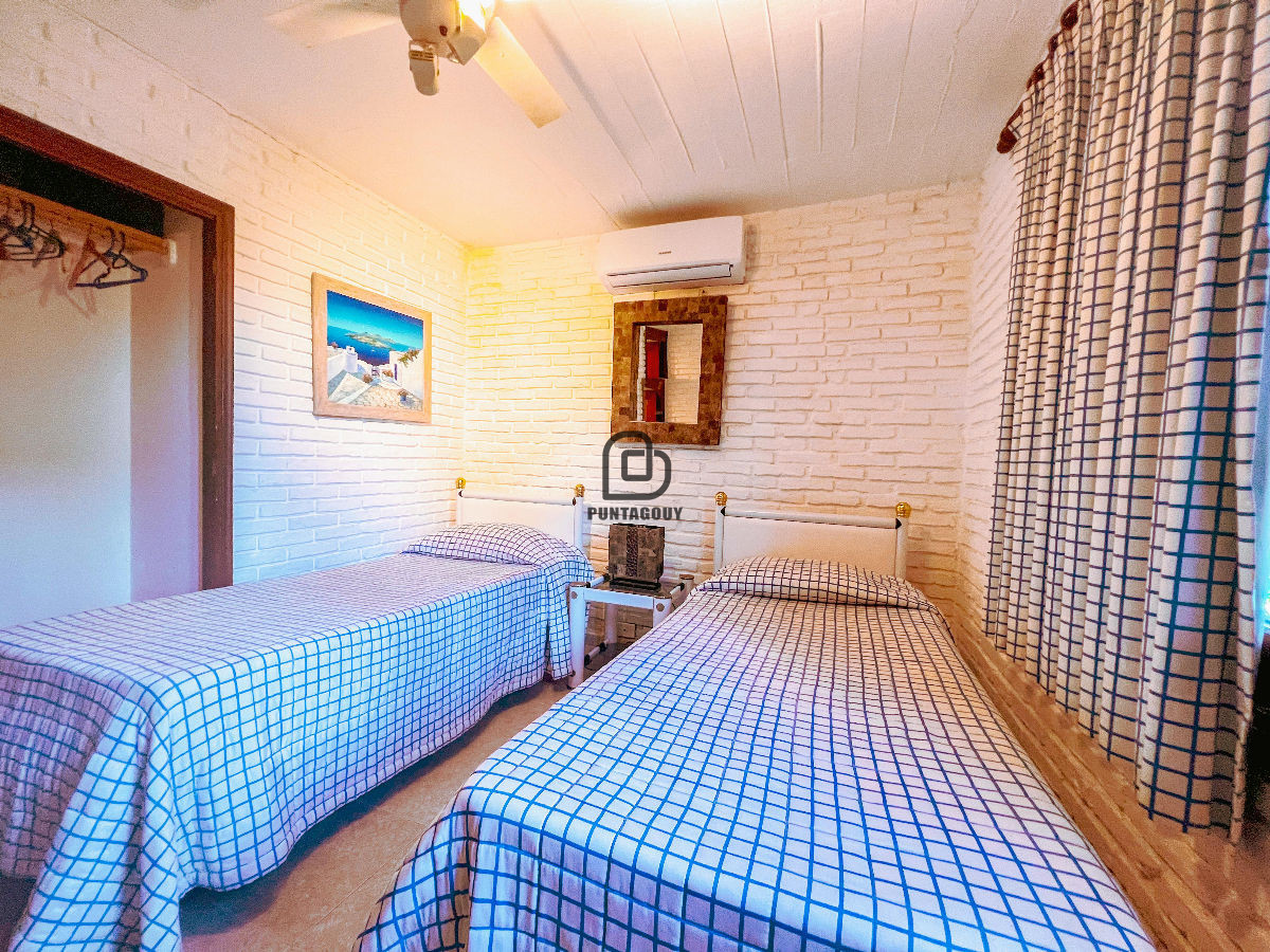 Casa ID.1545 - Casa Champagne 4 dorm 4 baños 