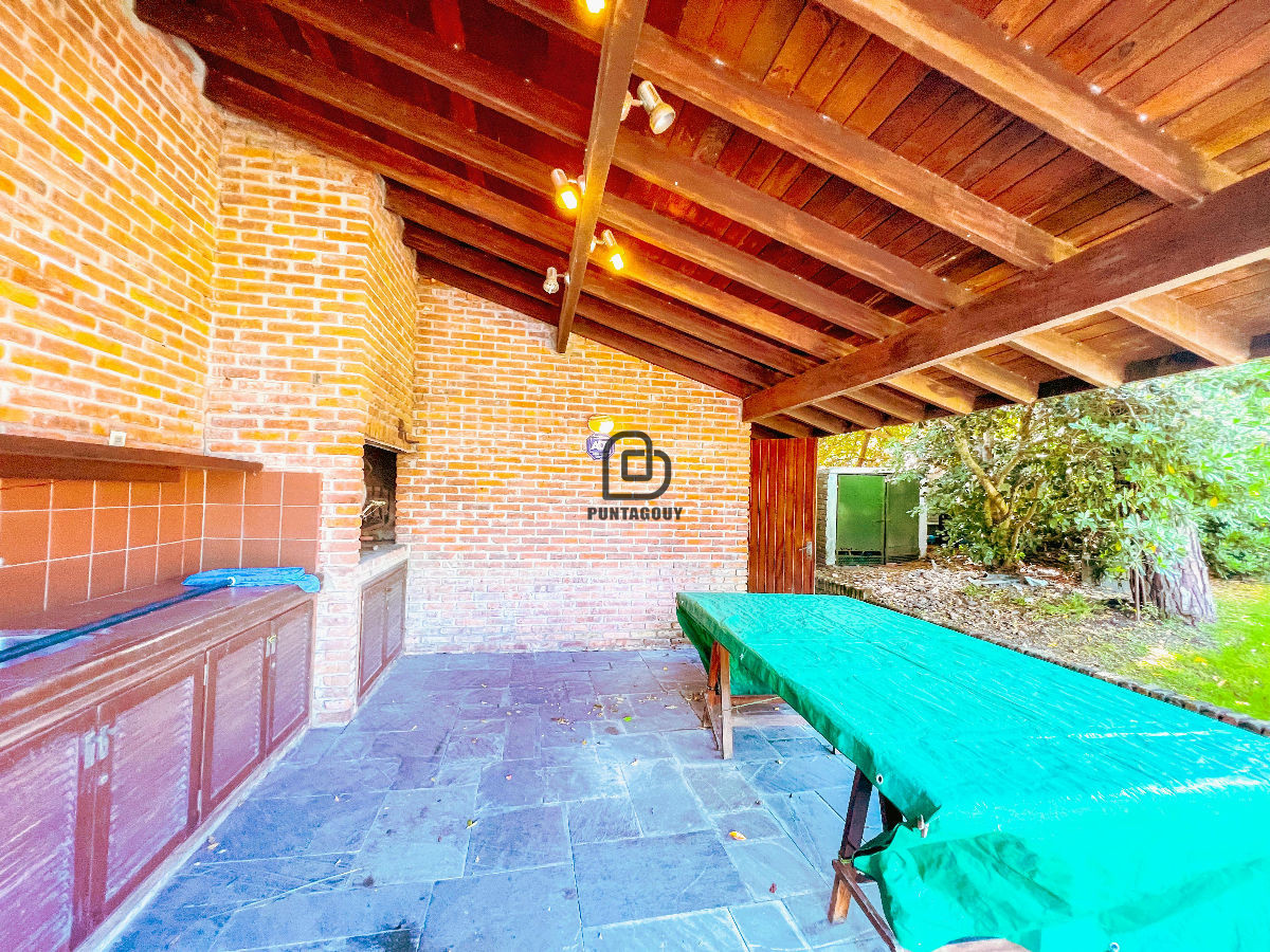 Casa ID.1545 - Casa Champagne 4 dorm 4 baños 