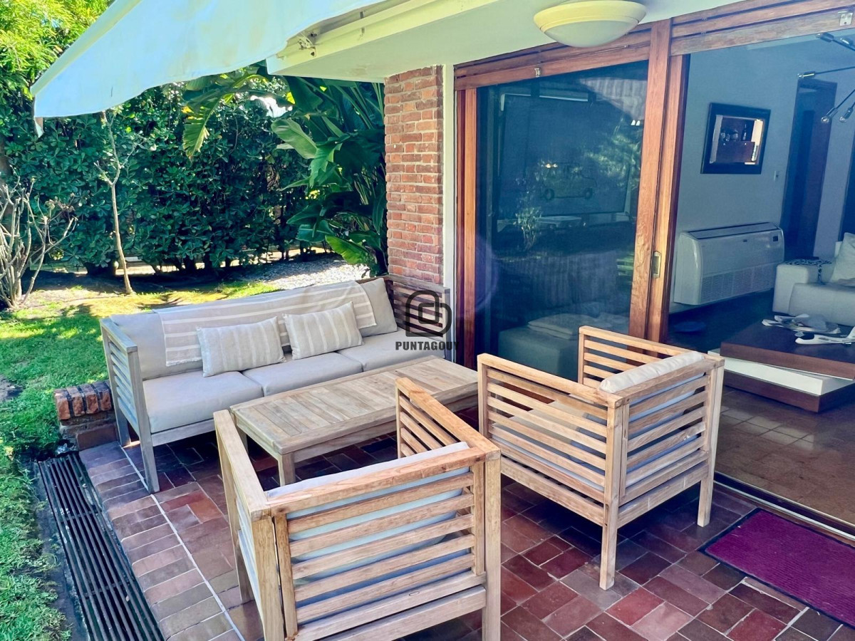 Casa ID.1609 - Casa para periodo vacacional quincenal en parada 13 brava.