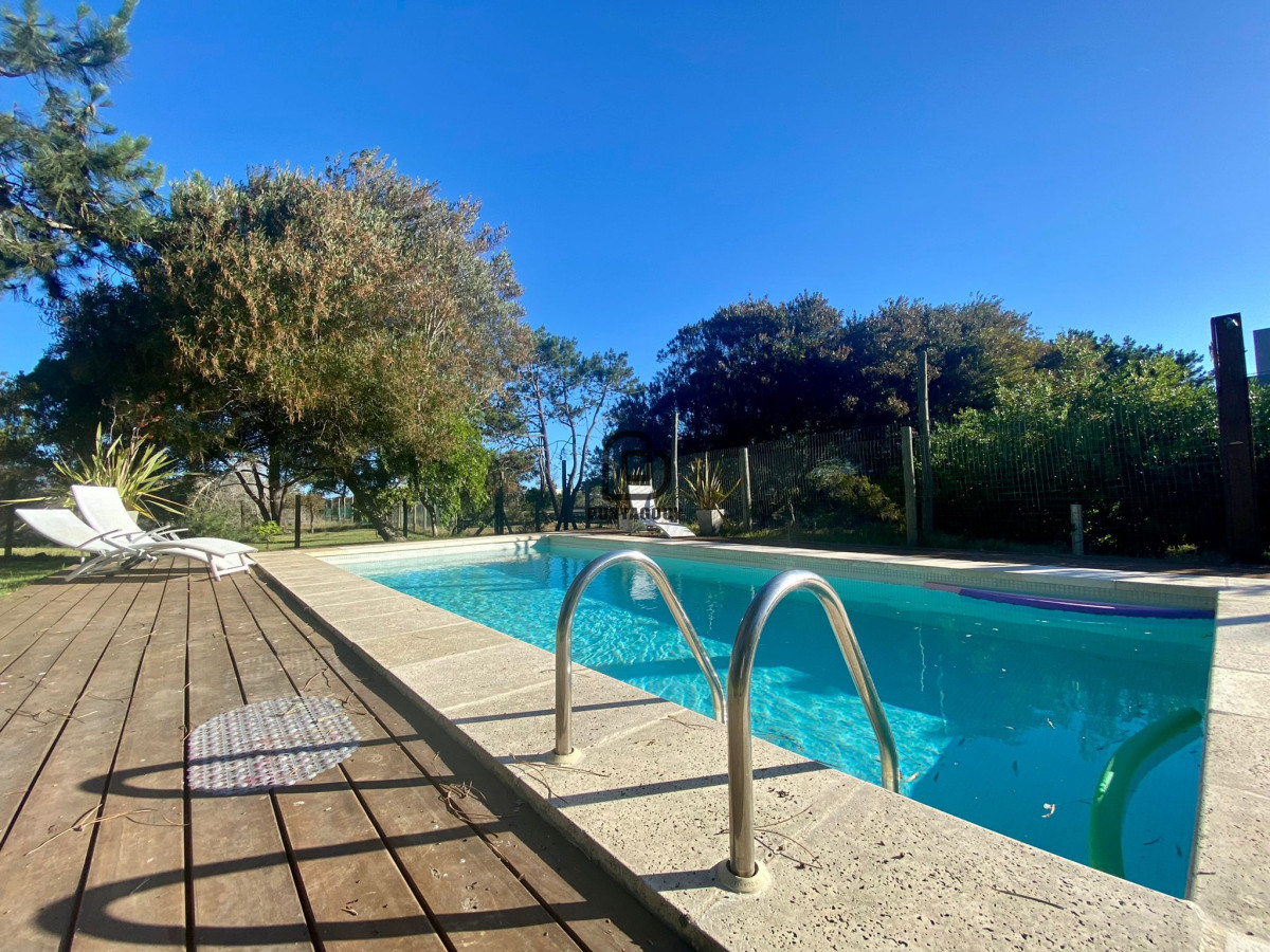 Casa ID.1433 - Alquiler de verano, 5 dormitorios y piscina