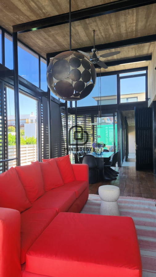 Casa ID.1622 - Casa con vista al mar en La Barra de 4 dorm en suite - en exclusiva