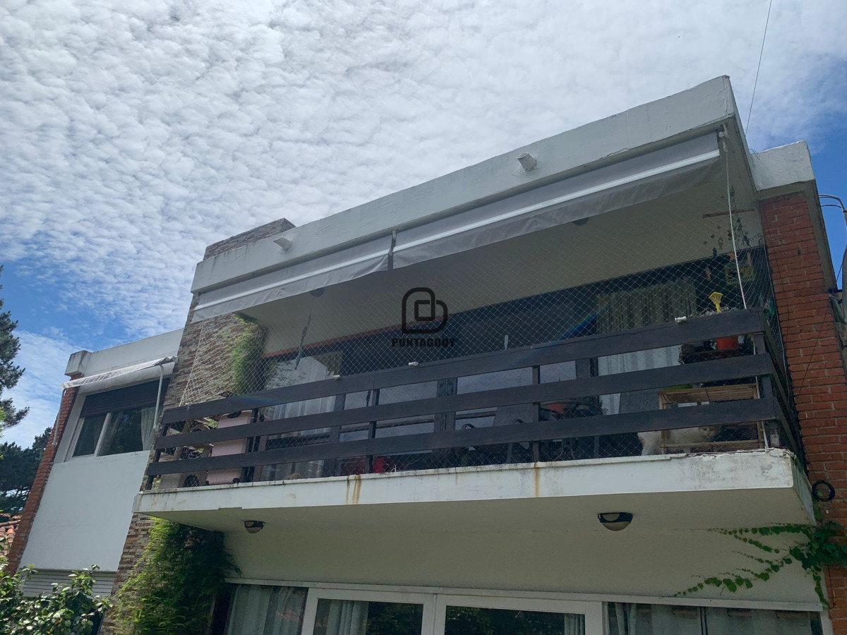 Casa ID.1525 - Casa vacacional parada 15 Playa Mansa de 3 dorm 2 baño + loft con baño al fondo