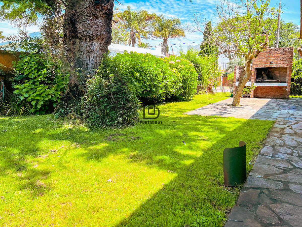 Casa ID.1529 - Casa Regina de 3 dorm 3 baños en venta y alquiler vacacional