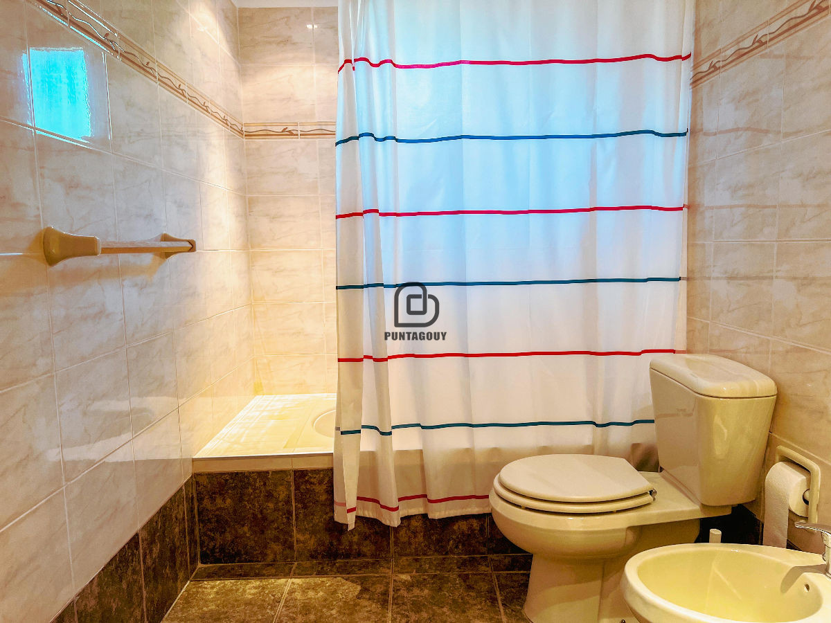 Casa ID.1529 - Casa Regina de 3 dorm 3 baños en venta y alquiler vacacional